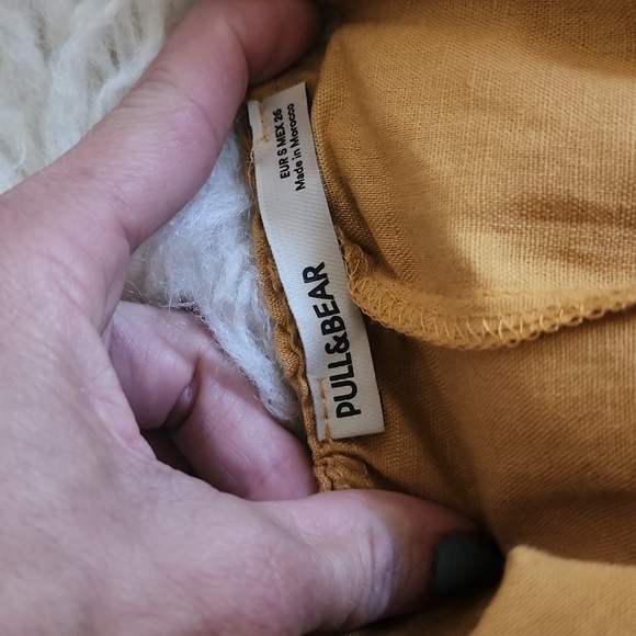 asos Pull&Bear Off Shoulder Ruffle Button Down Linen Dress in Honeycomb Gold - Picture 3 of 12